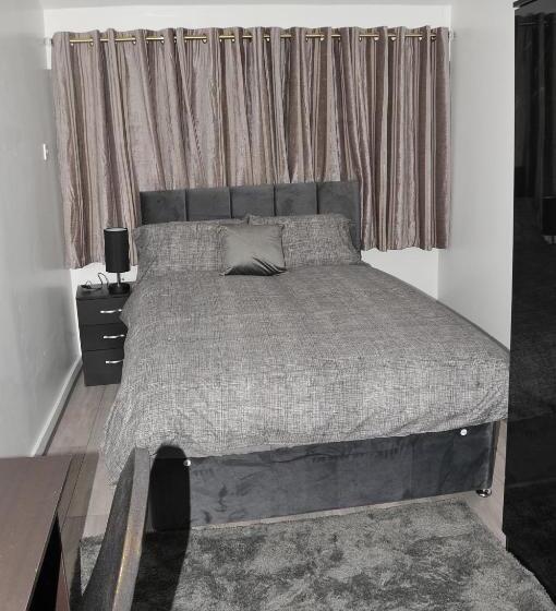 ペンション Austen House