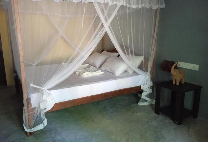 פנסיון Banana Palace Weligama