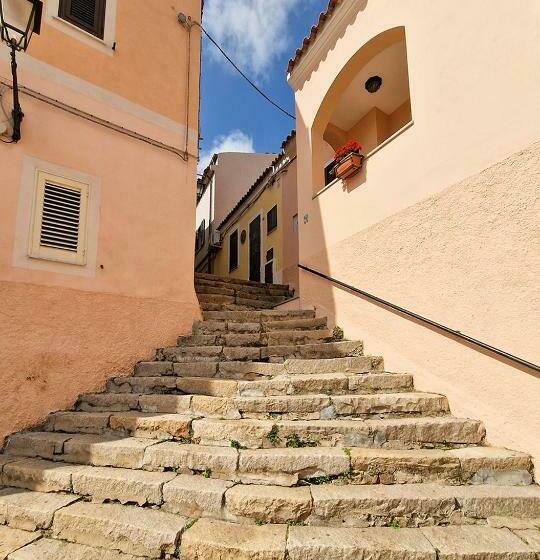 بنسيون Murphy Holiday Home   Camera Matrimoniale Angioy