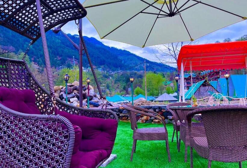 בית מלון כפרי The Beas Riverside Resort, Manali