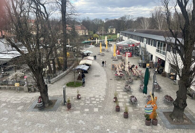 Spree. Hotel Am Hafen