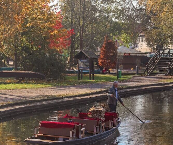 Spree. Hotel Am Hafen