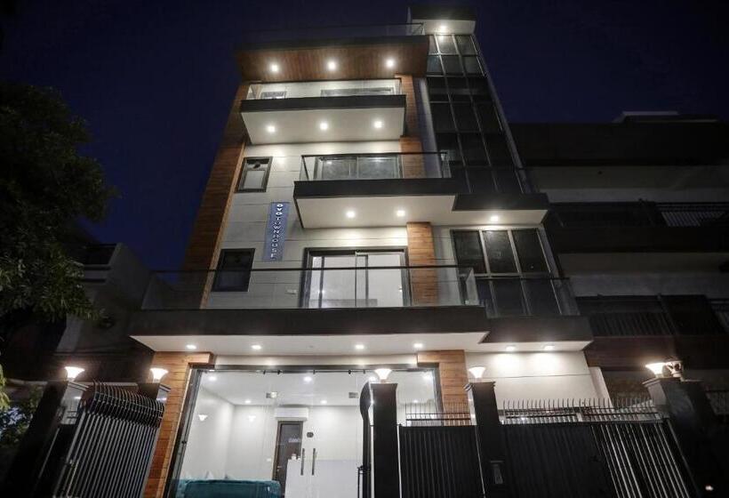 Отель Townhouse Xanthe