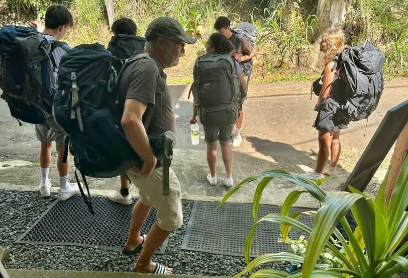 A Lounge Hostel And Cafe