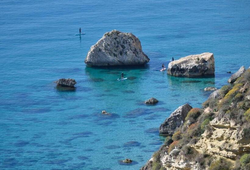 ベッドアンドブレックファースト Almarì