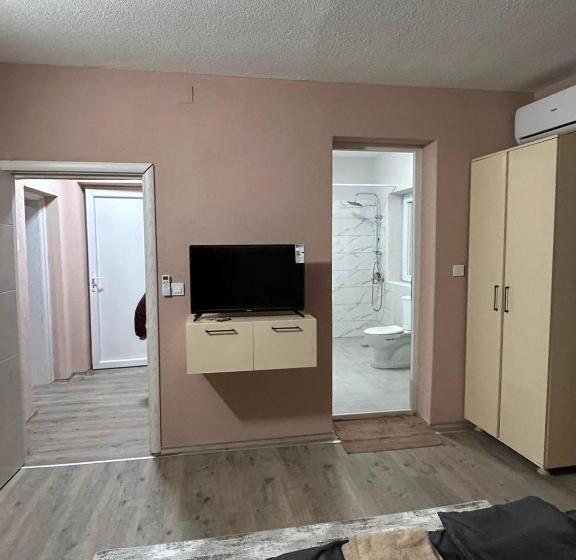 تختخواب و صبحانه Apartments & Restaurant Despina