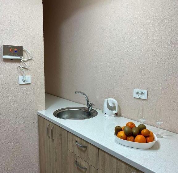 تختخواب و صبحانه Apartments & Restaurant Despina