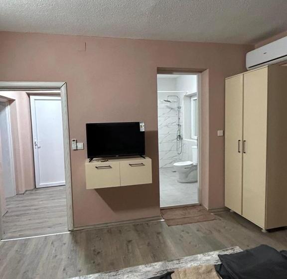 تختخواب و صبحانه Apartments & Restaurant Despina