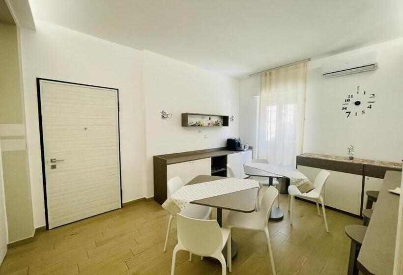 تختخواب و صبحانه La Trinacria