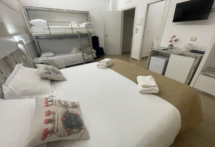 تختخواب و صبحانه La Trinacria