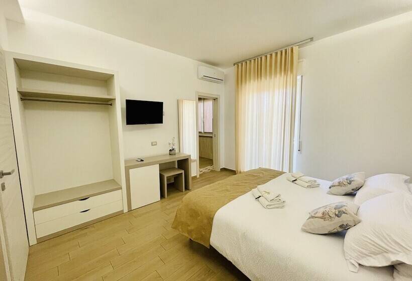 تختخواب و صبحانه La Trinacria