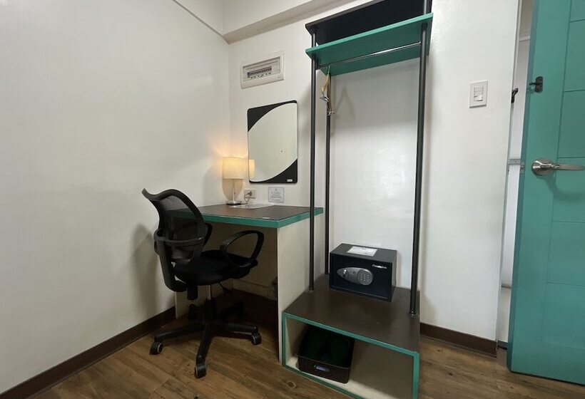 H Plus Hotel Powered By Cocotel