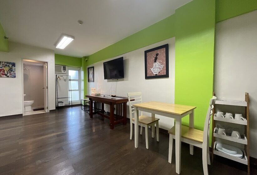 H Plus Hotel Powered By Cocotel