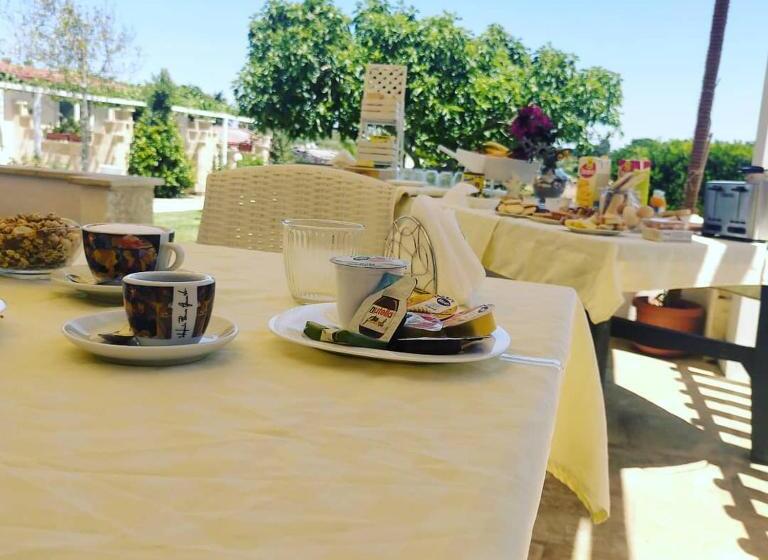 호텔 Agriturismo B&b Li Massari