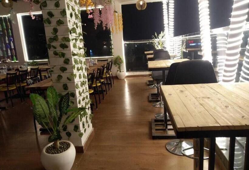 酒店 Collection O 810350  Imperial Crown