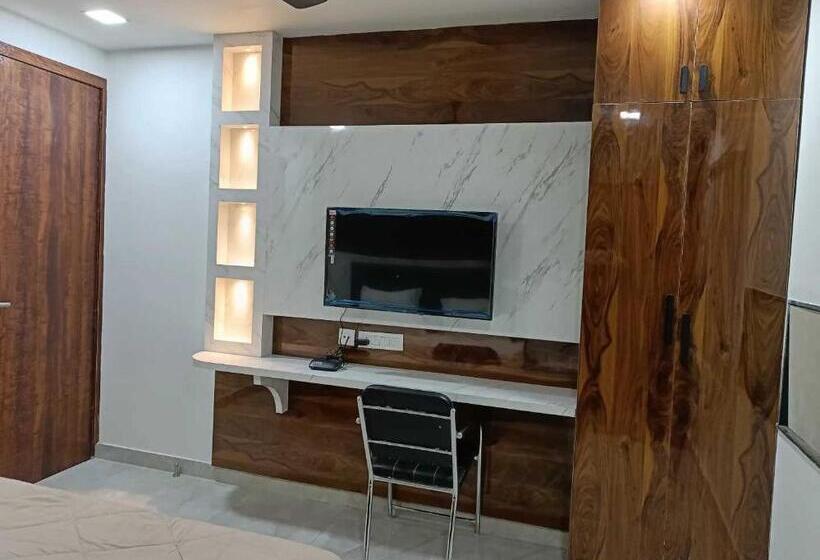 酒店 Collection O 810350  Imperial Crown