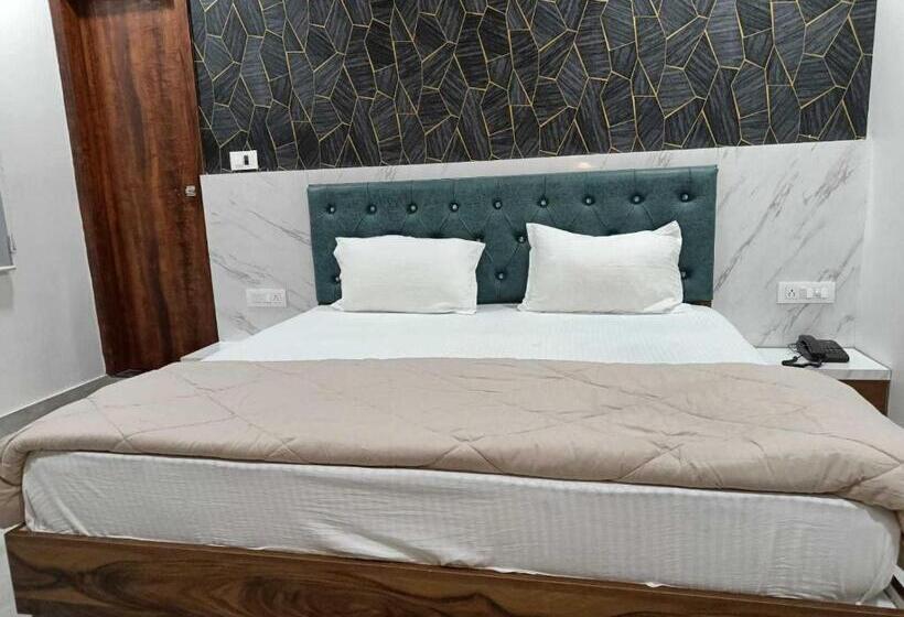 酒店 Collection O 810350  Imperial Crown