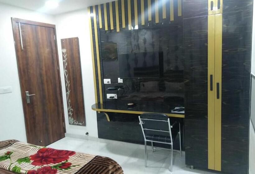 酒店 Collection O 810350  Imperial Crown