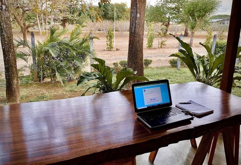 فندق Del Aserradero