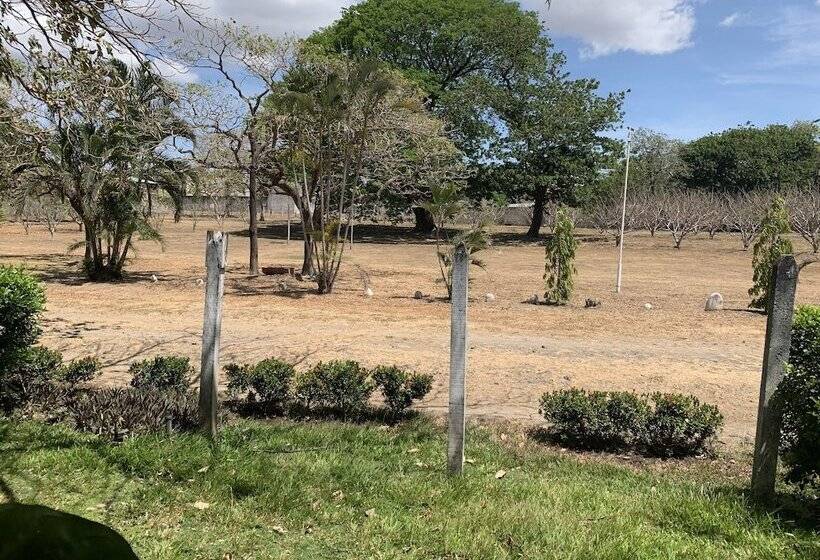 فندق Del Aserradero