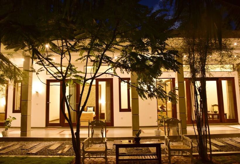 فندق Hiru Lagoon Negombo