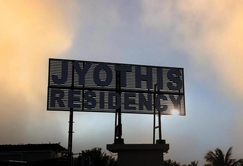 ホテル Jyothis Residency