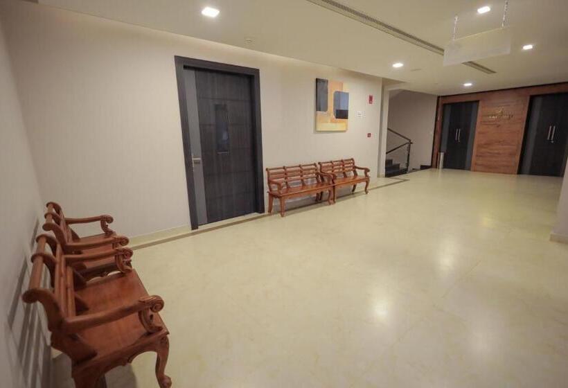 ホテル Jyothis Residency