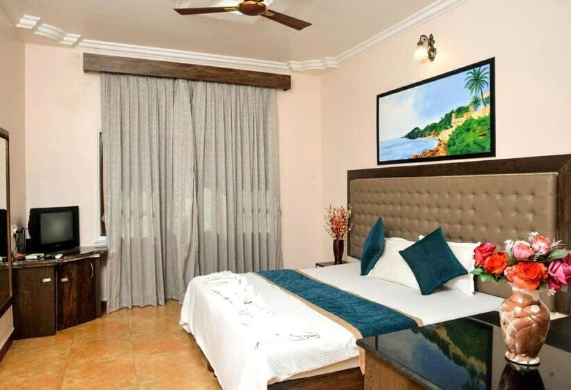 בית מלון כפרי Lucianas Beach Resort