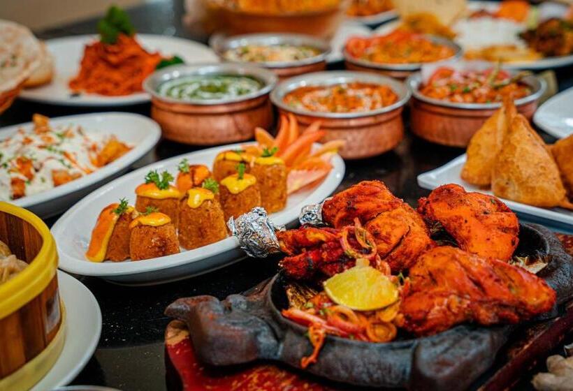 בית מלון כפרי Old Durbar Skybar &