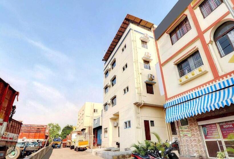 בית מלון כפרי Oyo Flagship 81014 Sunder Nivas