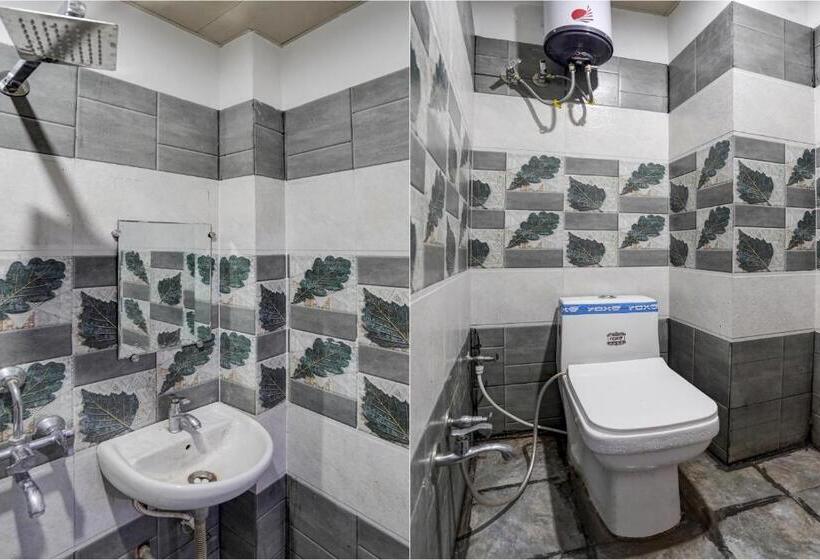 Отель Oyo Flagship 81028 Ss