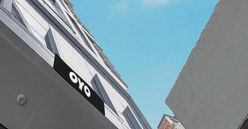 Отель Oyo Flagship 81028 Ss