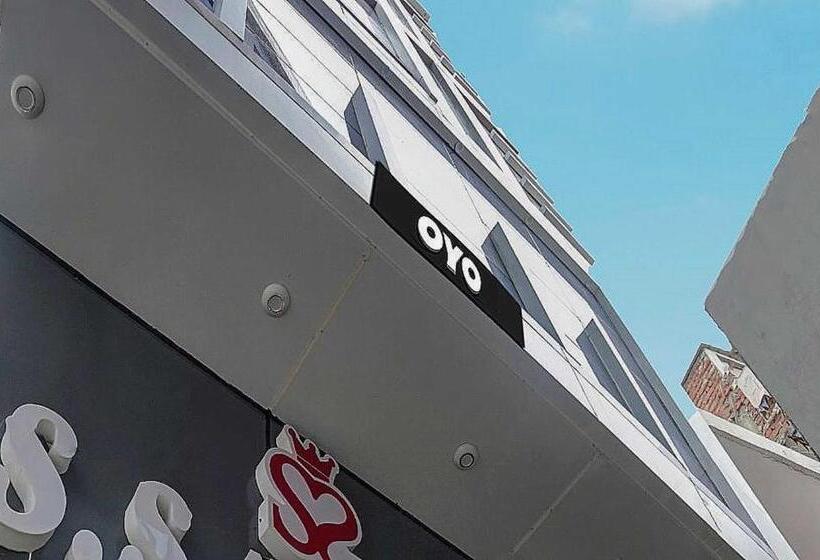 Отель Oyo Flagship 81028 Ss