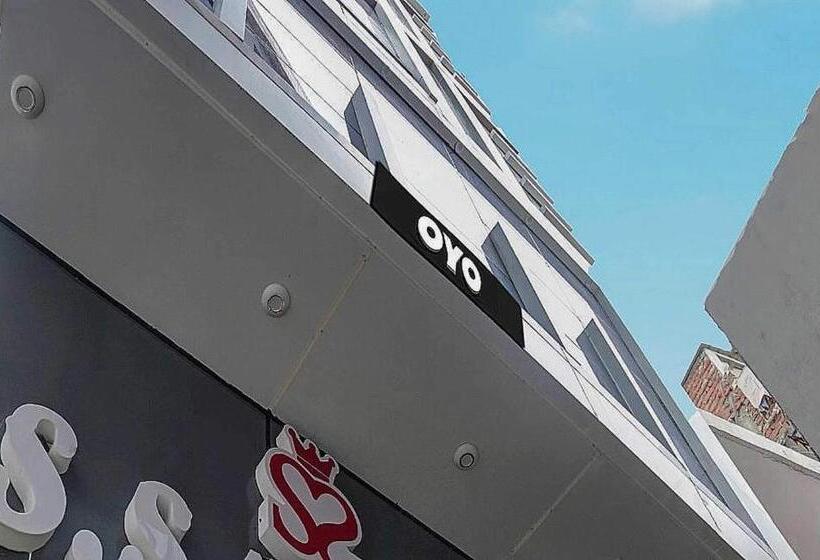 Отель Oyo Flagship 81028 Ss