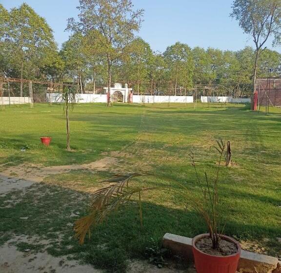 فندق Oyo Ss Grand