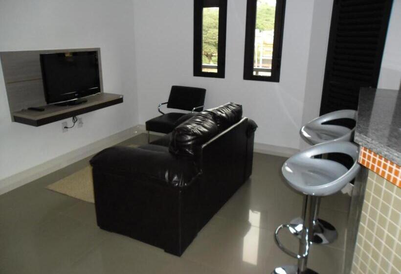 בית מלון כפרי Rancho Alegre Palace