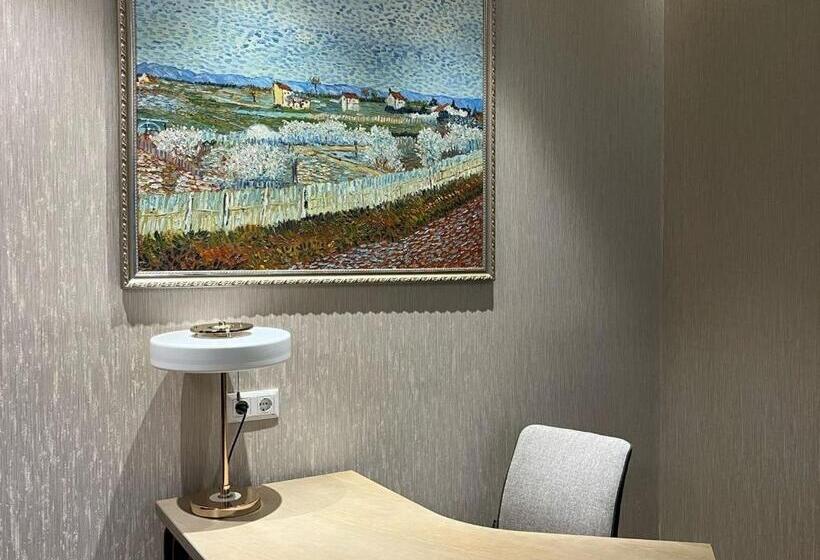 هتل Sofia International