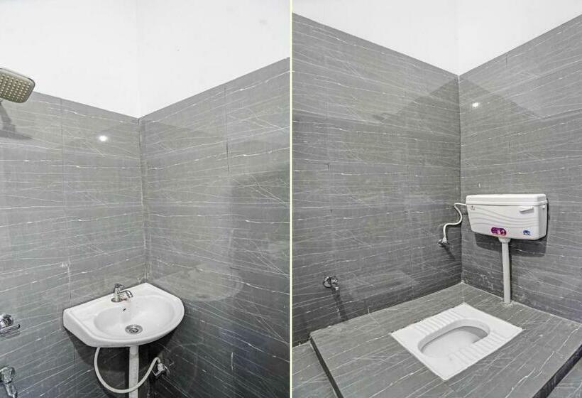 فندق Spot On J S Residency