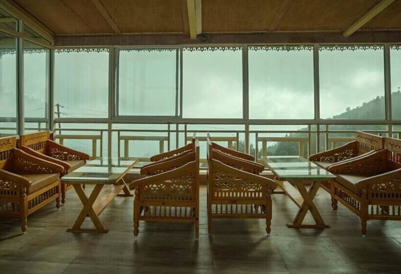 فندق The Royals Apricot Garden