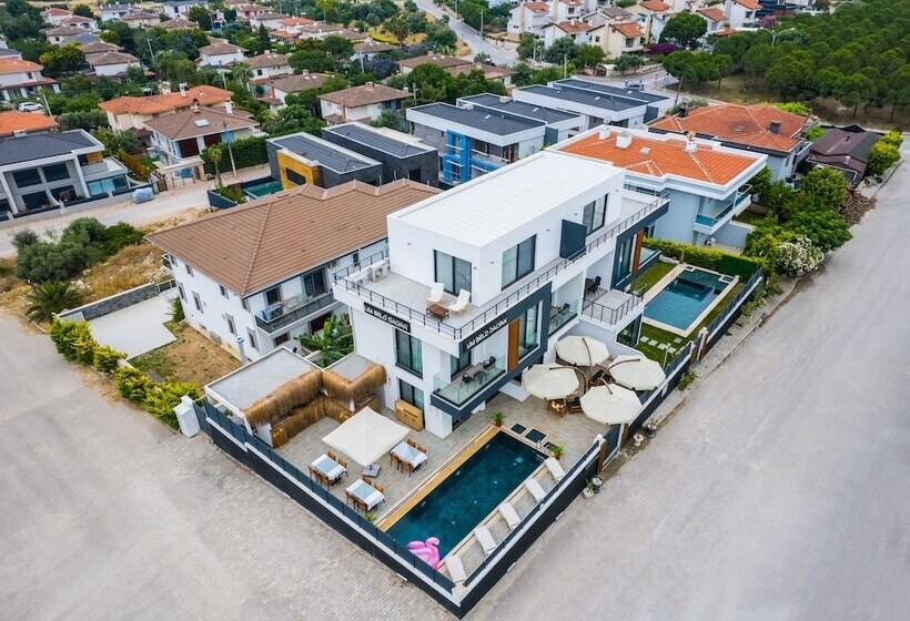 בית מלון כפרי Umbelo Suites Dalyan