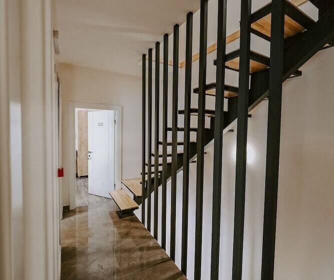 בית מלון כפרי Umbelo Suites Dalyan