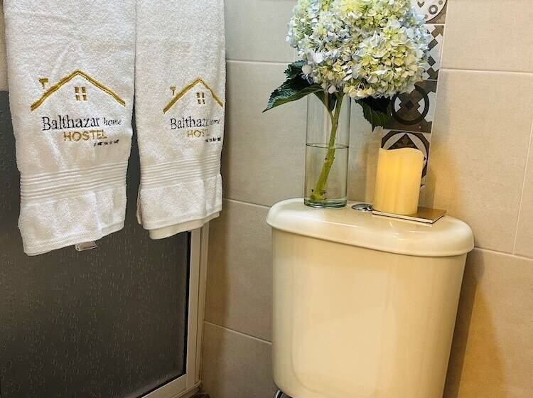 Pension Casa Balthazar Hostel