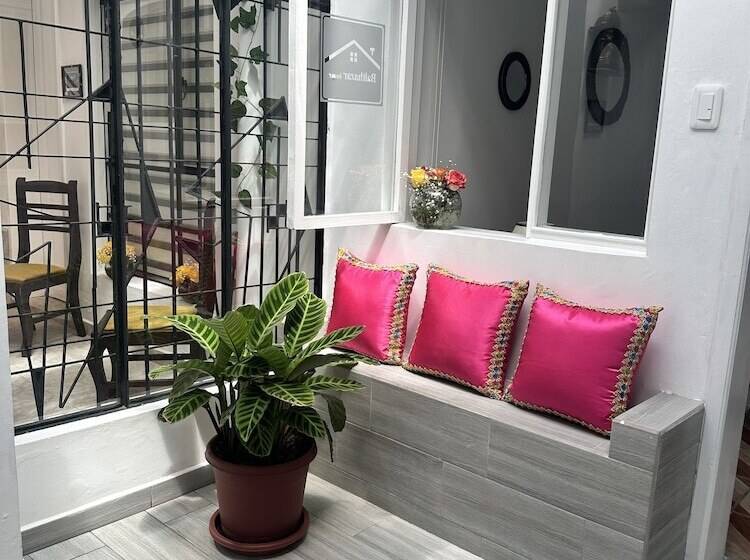 پانسیون Casa Balthazar Hostel