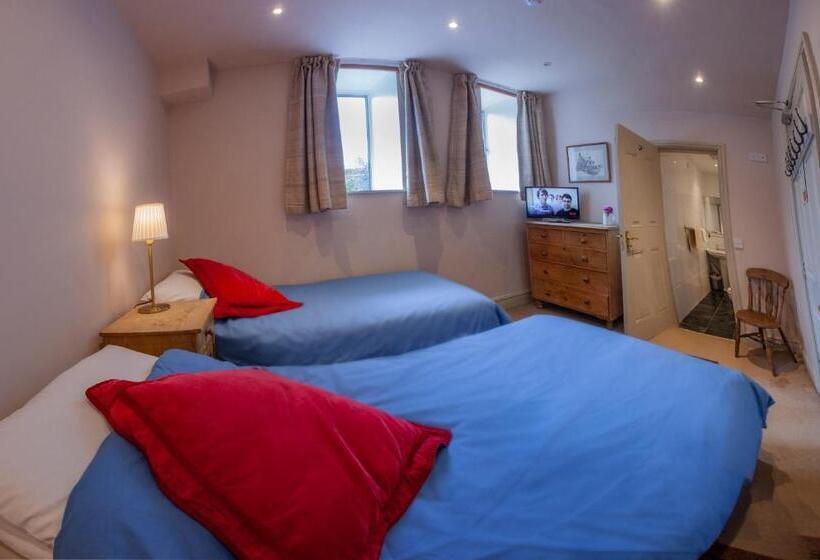 بنسيون Mountain Church