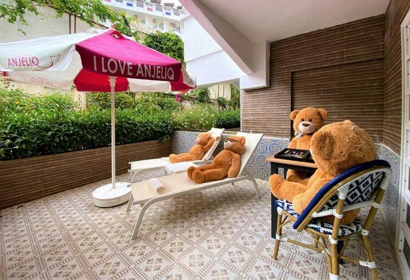 호스텔 Anjeli̇q Social Hub