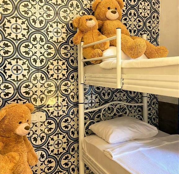 호스텔 Anjeli̇q Social Hub