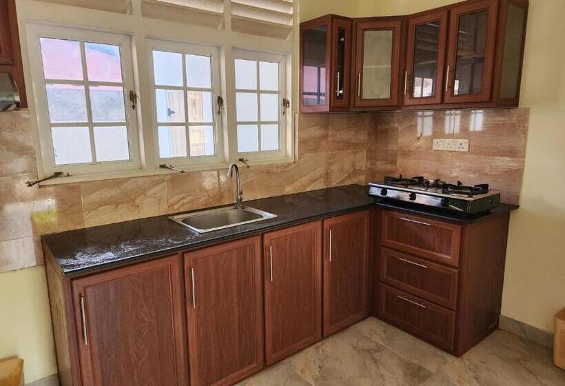 Общежитие Kith And Kin