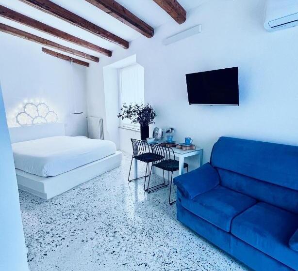 צימר Hydria Guest House Art Gallery