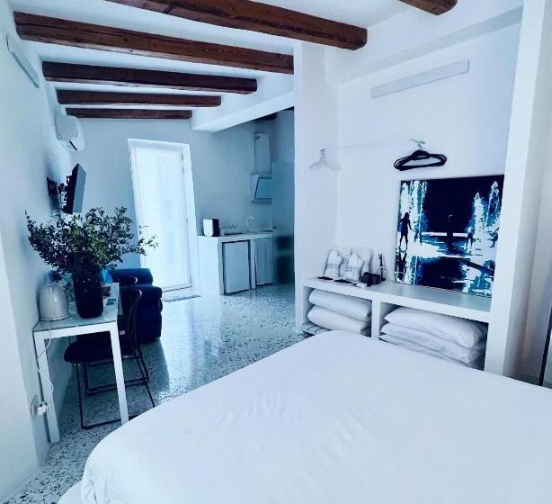 צימר Hydria Guest House Art Gallery