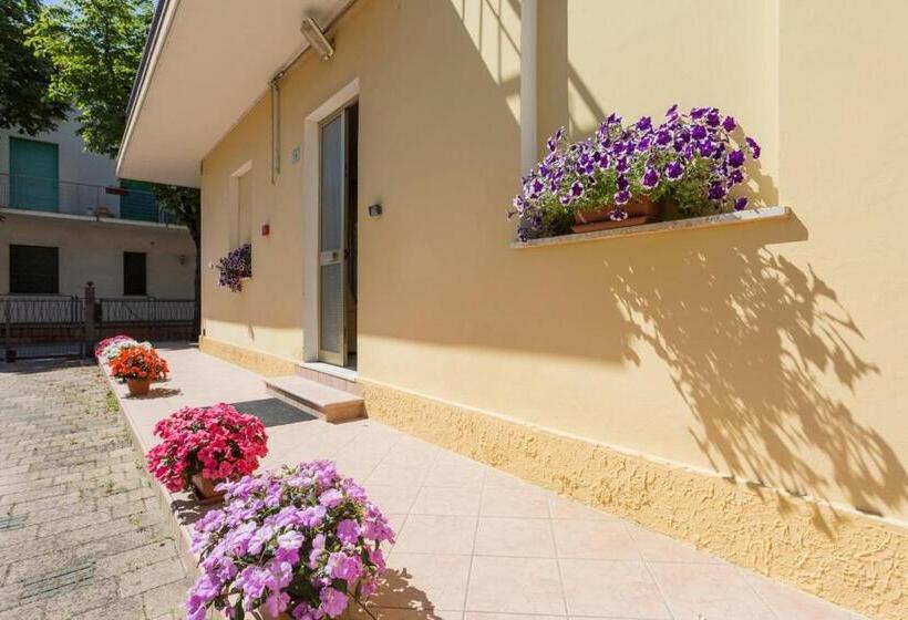 Bed and Breakfast Room And Breakfast Da Laura